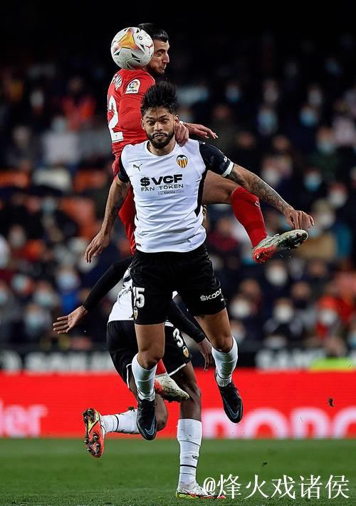 第15轮:巴伦西亚1-1塞维利亚 集锦 第15轮:巴伦西亚1-1塞维利亚 集锦