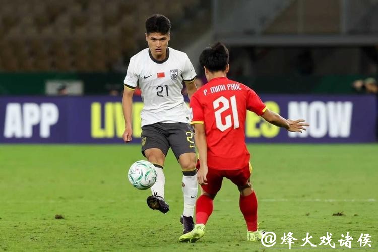 中国男足22年后再进亚洲杯决赛!5场0失球刷爆5纪录 赢日本就夺冠 中国男足22年后再进亚洲杯决赛!5场0失球刷爆5纪录 赢日本就夺冠