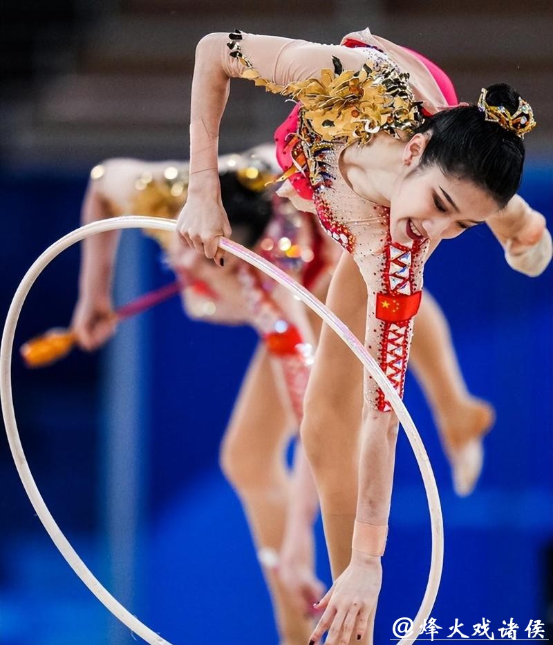 体操女神才貌双全,却嫁1米58五冠王,生一双儿女如今成人生赢家 体操女神才貌双全,却嫁1米58五冠王,生一双儿女如今成人生赢家